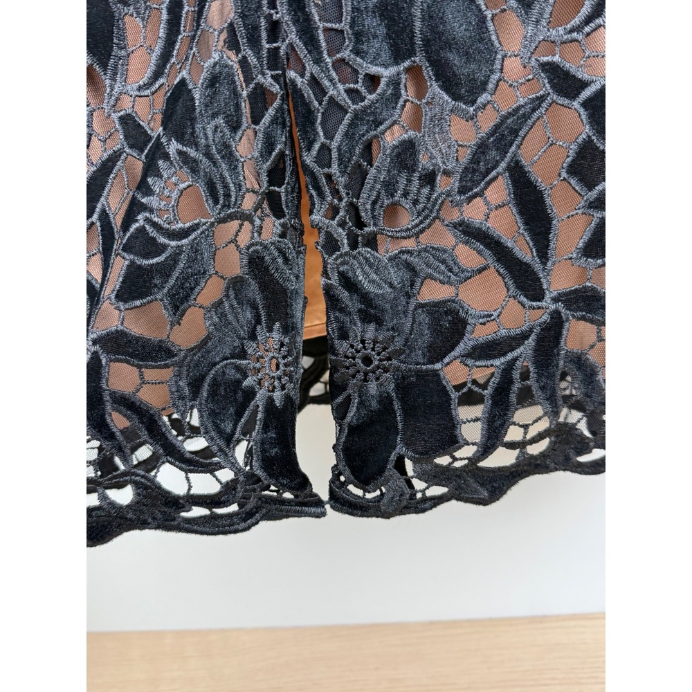 White House Black Market Designer Black Lace Floral Pencil Skirt Size 2 NWT $150 - Picture 5 of 11
